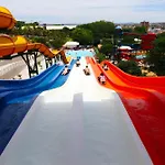 Piazza Diroma Com Acesso Ao Acqua Park